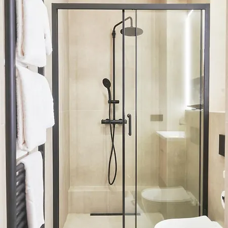 Navi Jozsef Budapest