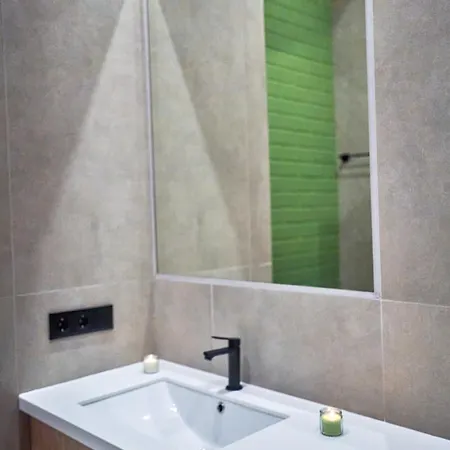 Navi Jozsef Appartamento *