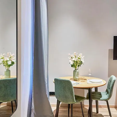 Navi Jozsef Appartamento *