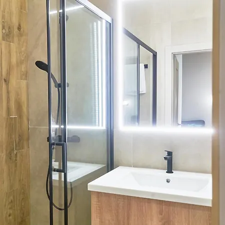 Navi Jozsef Lejlighed *