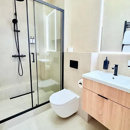 Navi Jozsef Lejlighed *